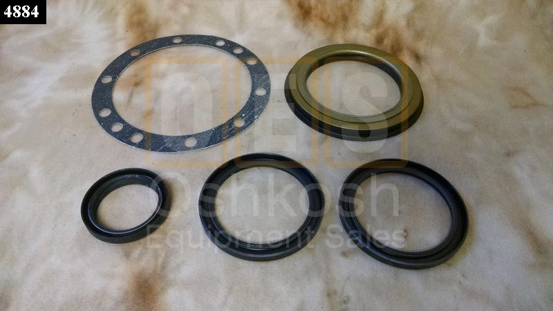 Front Axle Seal Kit M939A2 (One Wheel) - New Replacement
